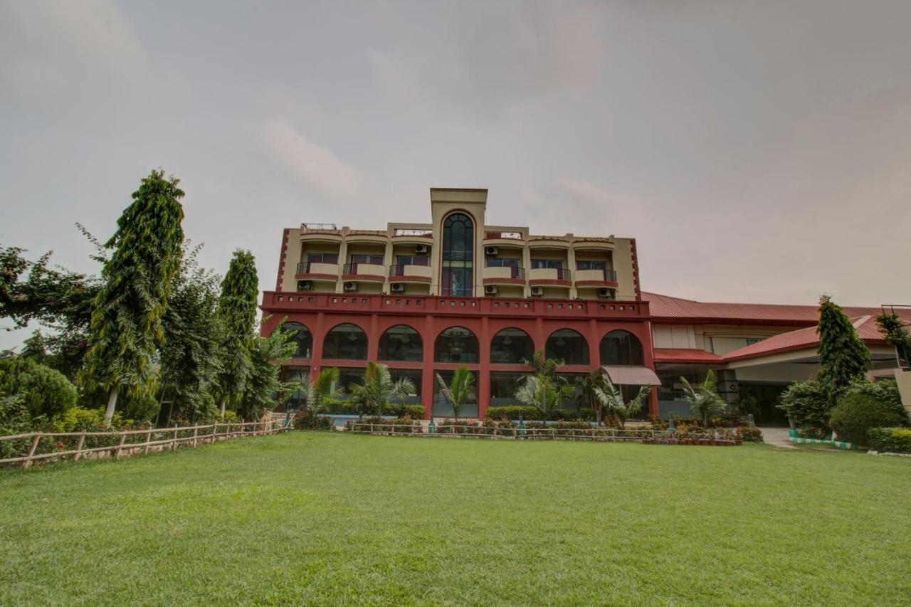 Oyo 3575 The Wave International Hotel Jamshedpur Exterior foto