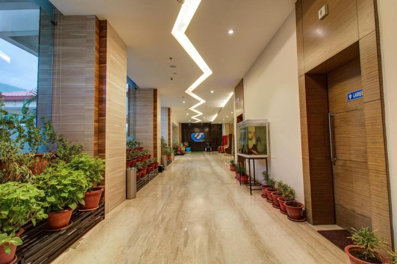 Oyo 3575 The Wave International Hotel Jamshedpur Exterior foto