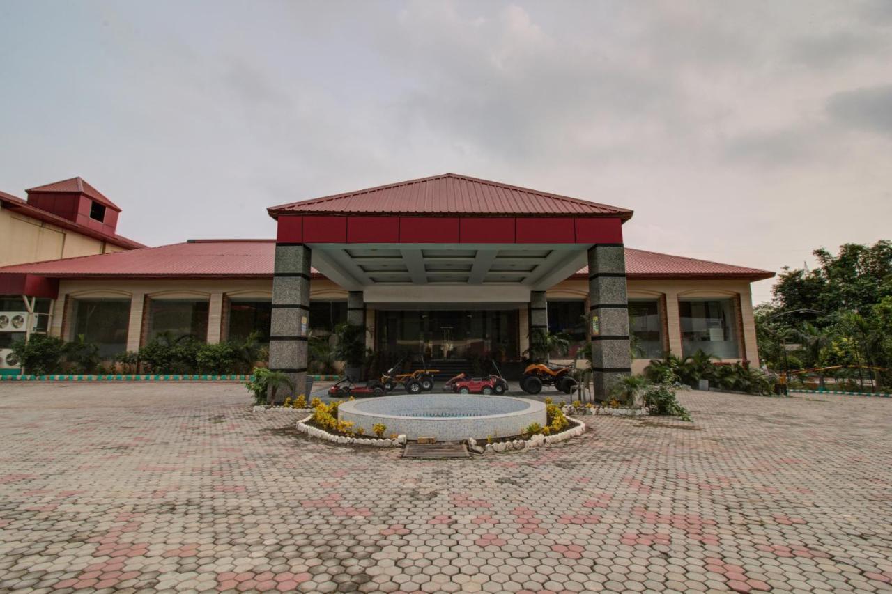 Oyo 3575 The Wave International Hotel Jamshedpur Exterior foto