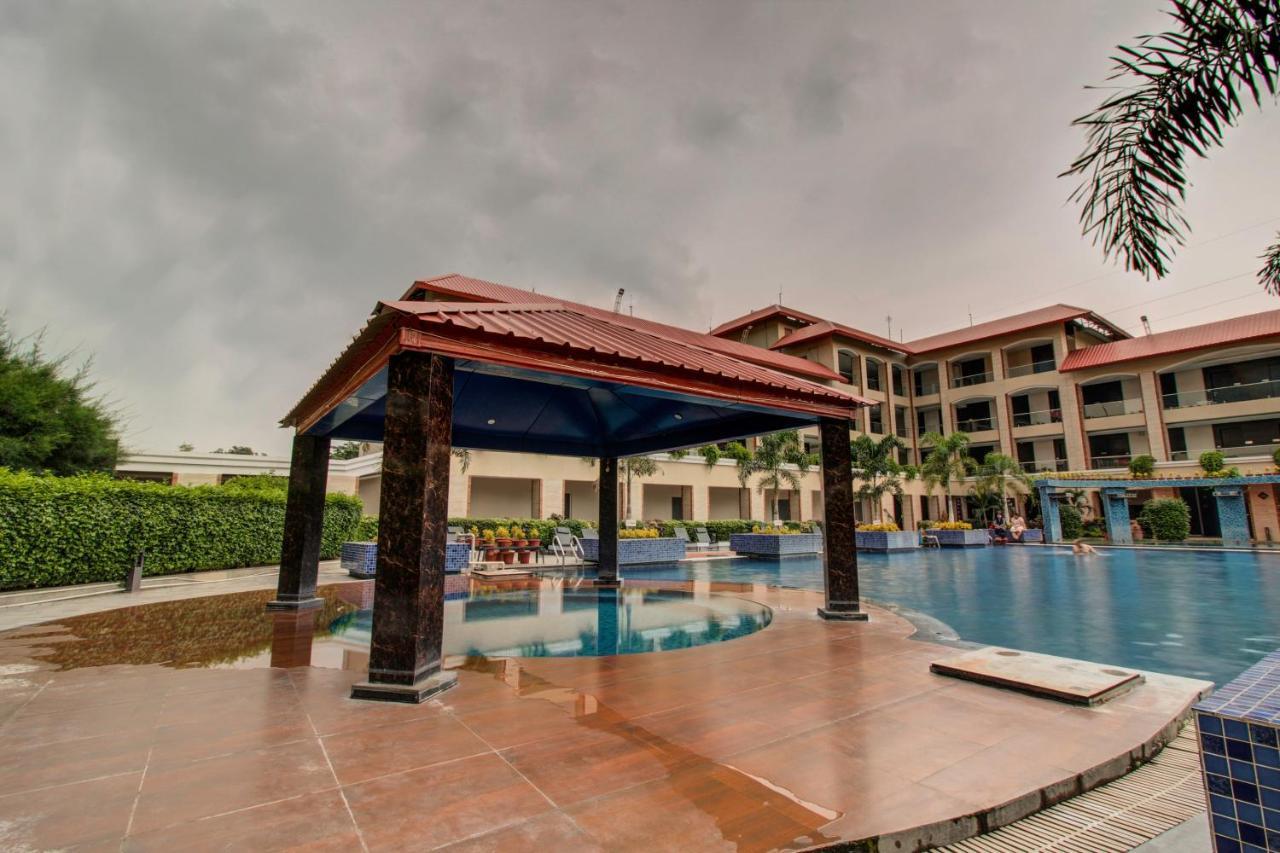 Oyo 3575 The Wave International Hotel Jamshedpur Exterior foto
